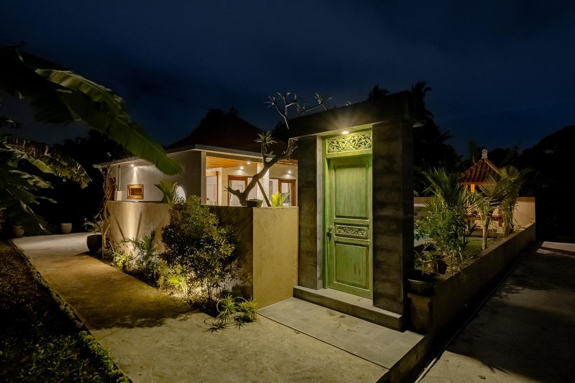 Suarga Loka Ubud Villa Exterior foto